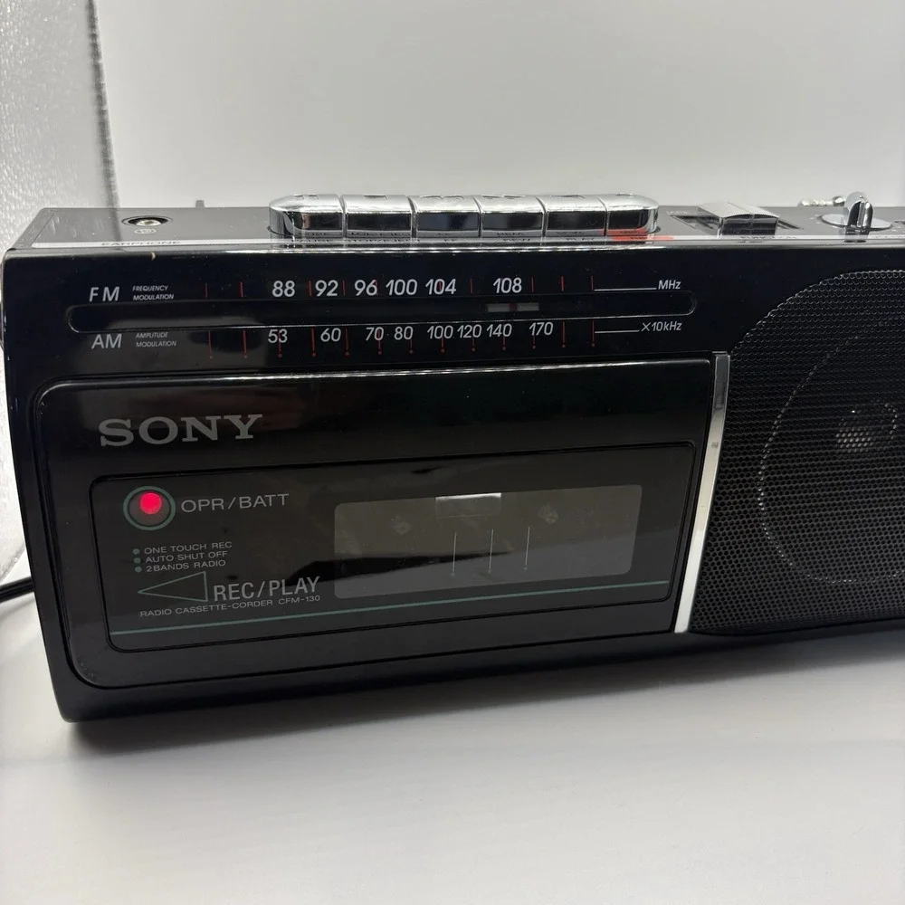 Sony CFM-130 AM/FM Radio Cassette Recorder Portable Tape Player Tested Read